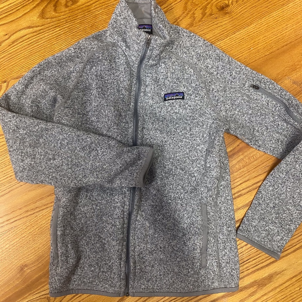 Patagonia zip jacket like new!